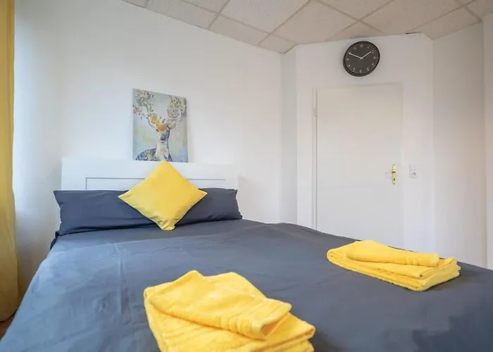 Beautiful 2 Bedroom Apartment Incl Parking