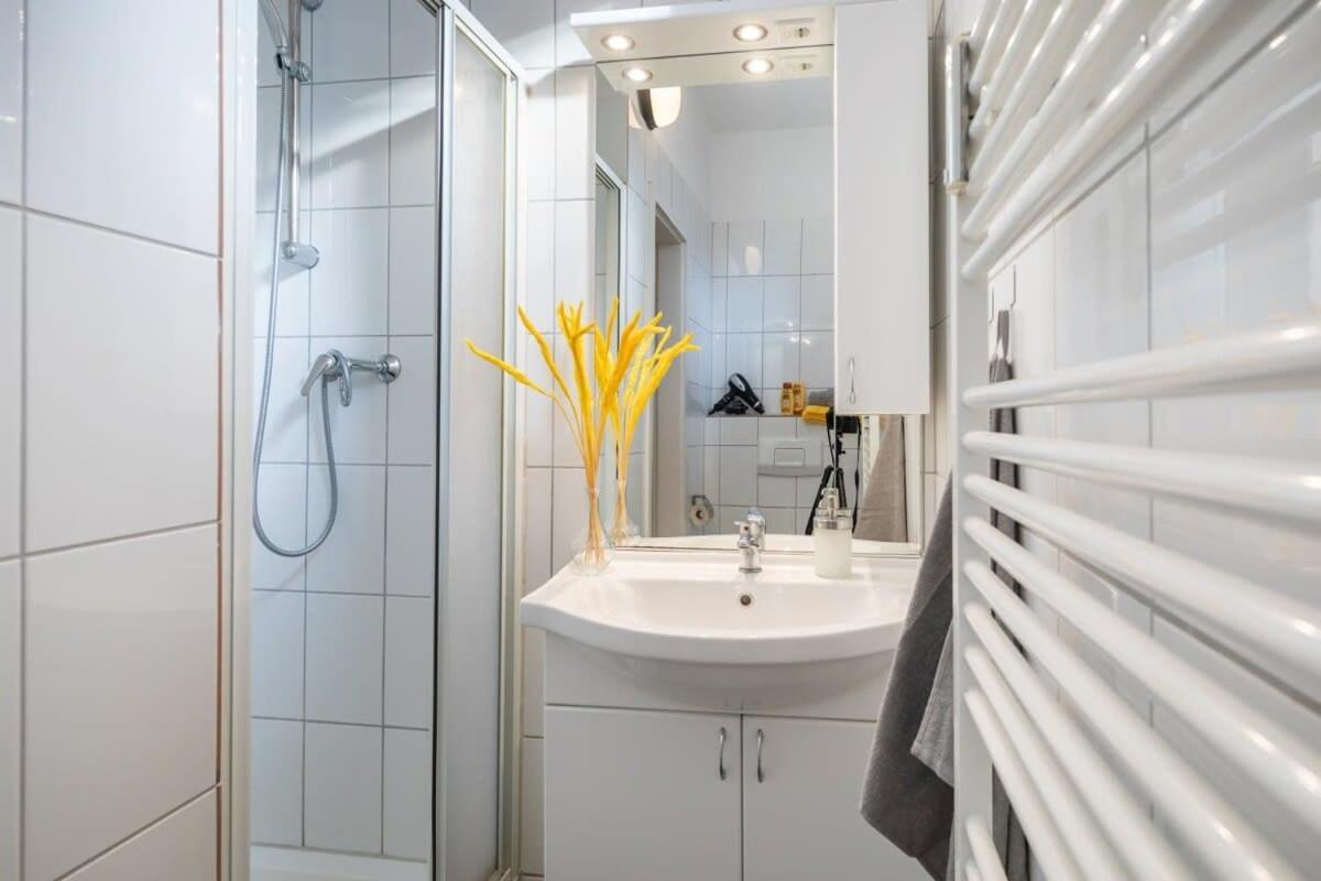 Beautiful 2 Bedroom Incl Parking * Amburgo